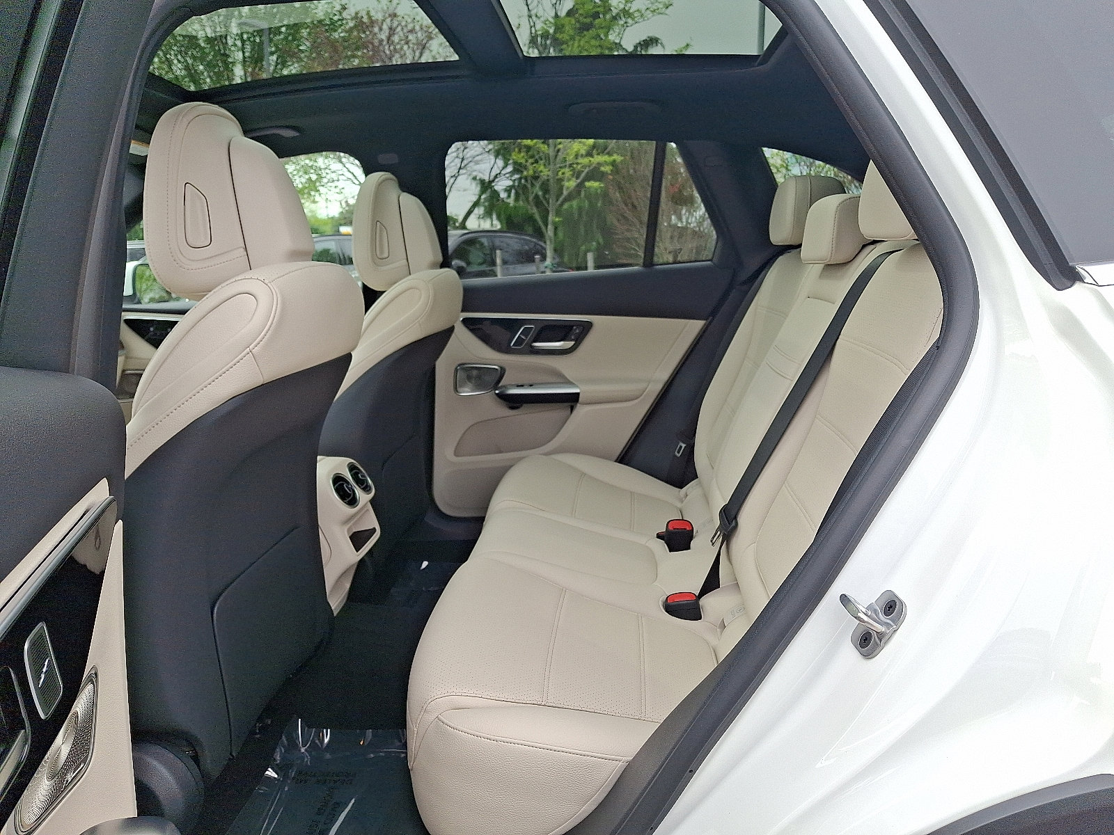 New 2026 Mercedes-Benz GLC 300 4MATIC image 8