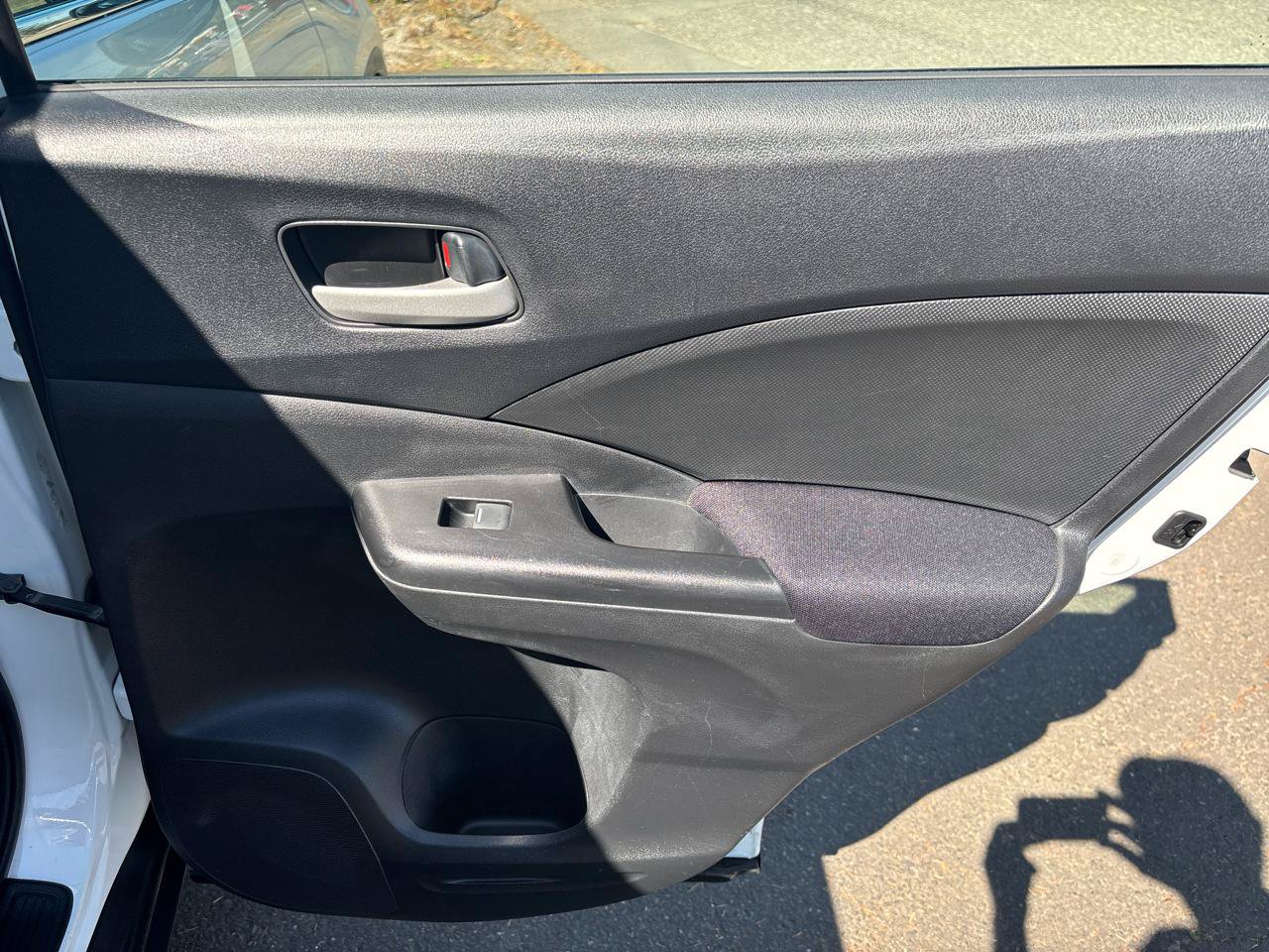 Used 2015 Honda CR-V LX image 26