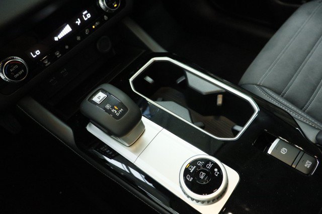 New 2026 Mitsubishi Outlander SE FWD image 14