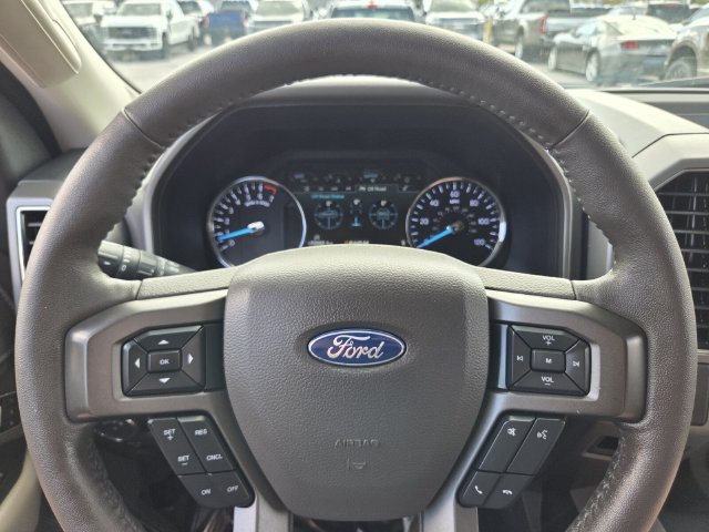 Certified 2018 Ford Expedition XLT w/ Equipment Group 202A RWD image 30