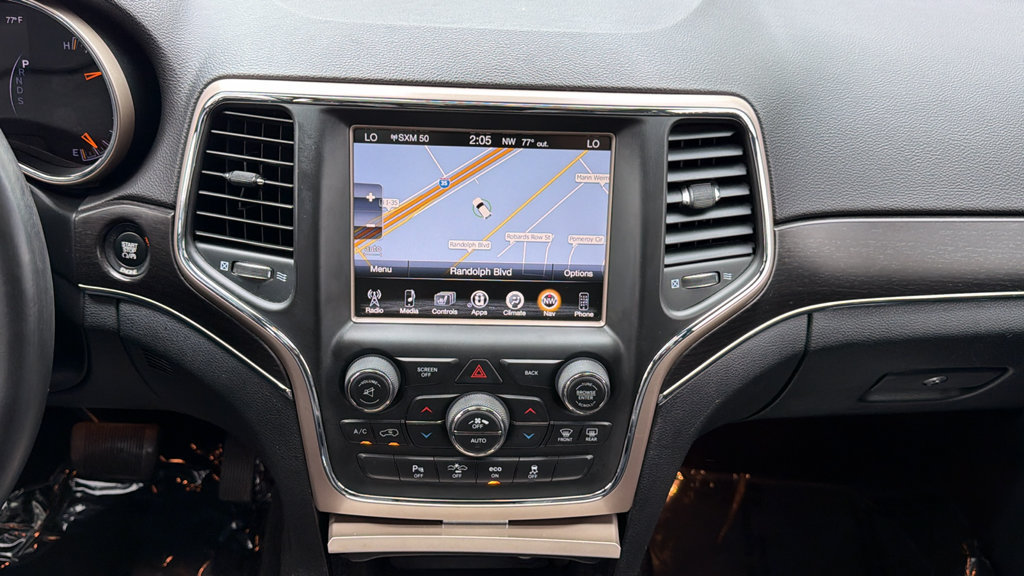 Used 2015 Jeep Grand Cherokee Limited w/ Luxury Group II AWD/4WD image 30