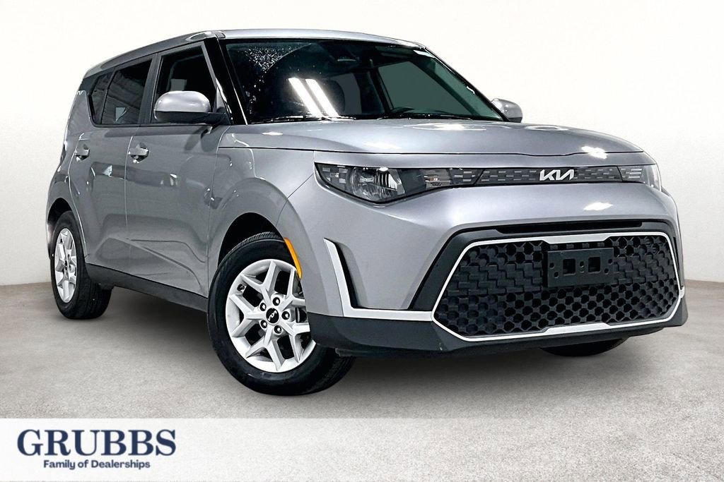 Used 2025 Kia Soul LX