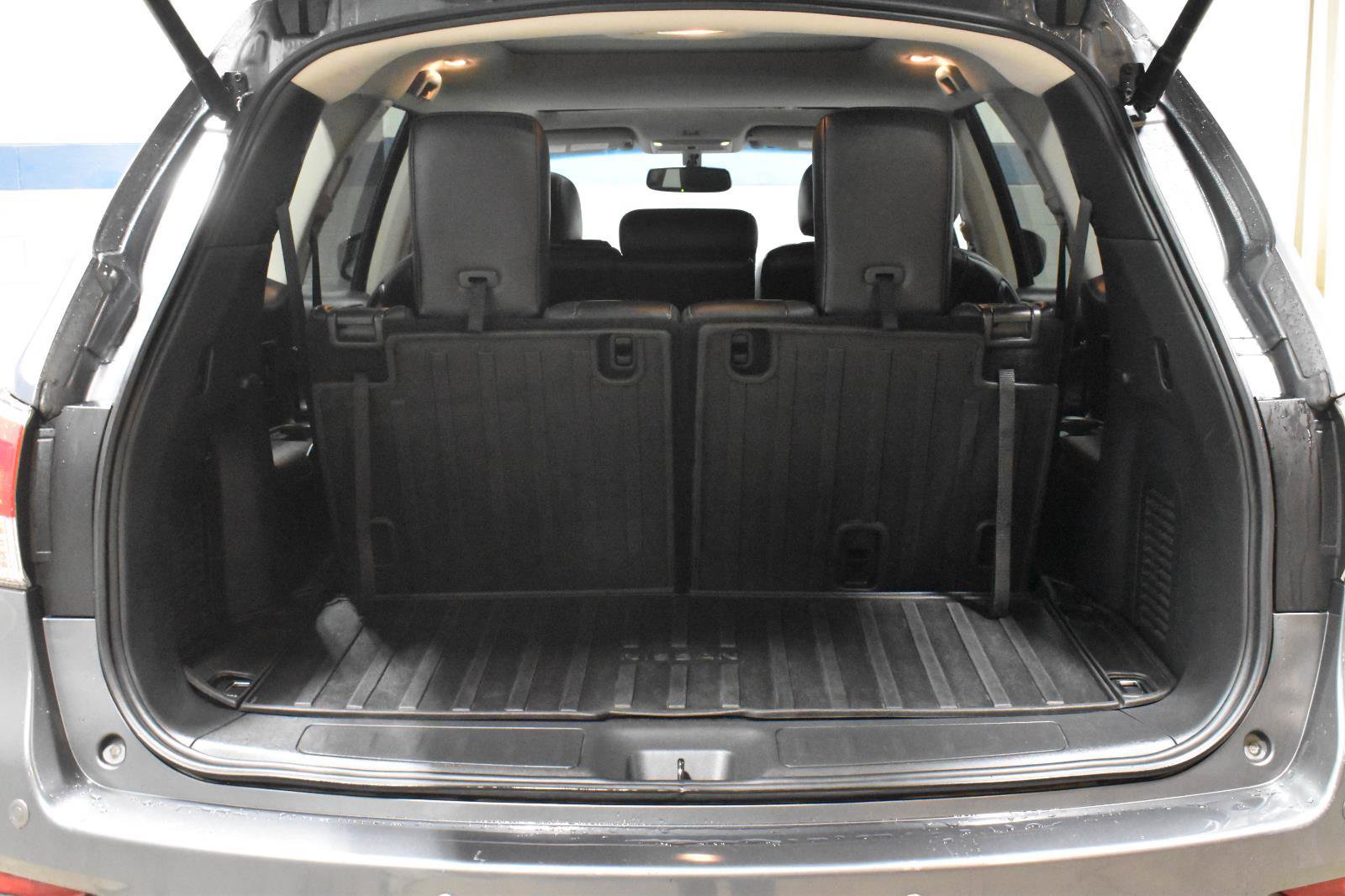 Used 2015 Nissan Pathfinder Platinum w/ Cargo Package AWD/4WD image 24