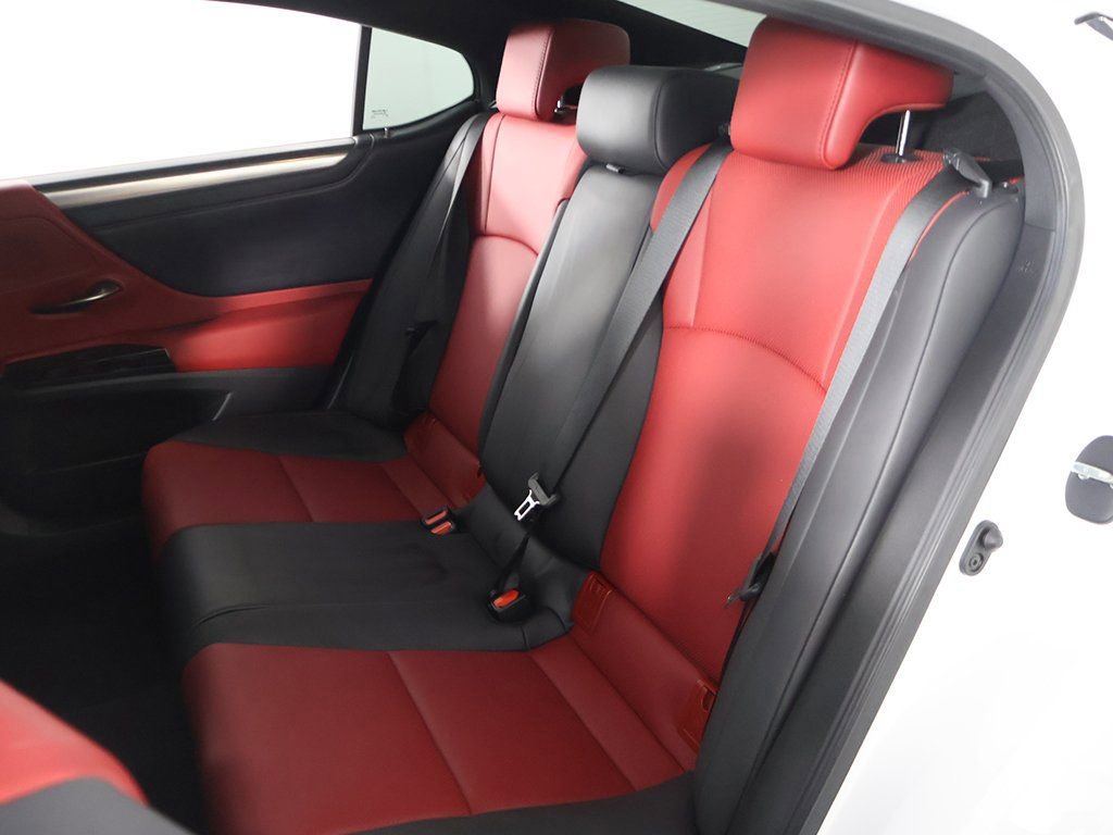 Used 2024 Lexus ES 350 F Sport w/ Technology Package image 33