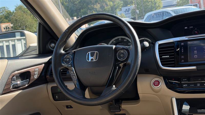 Used 2017 Honda Accord EX-L image 28