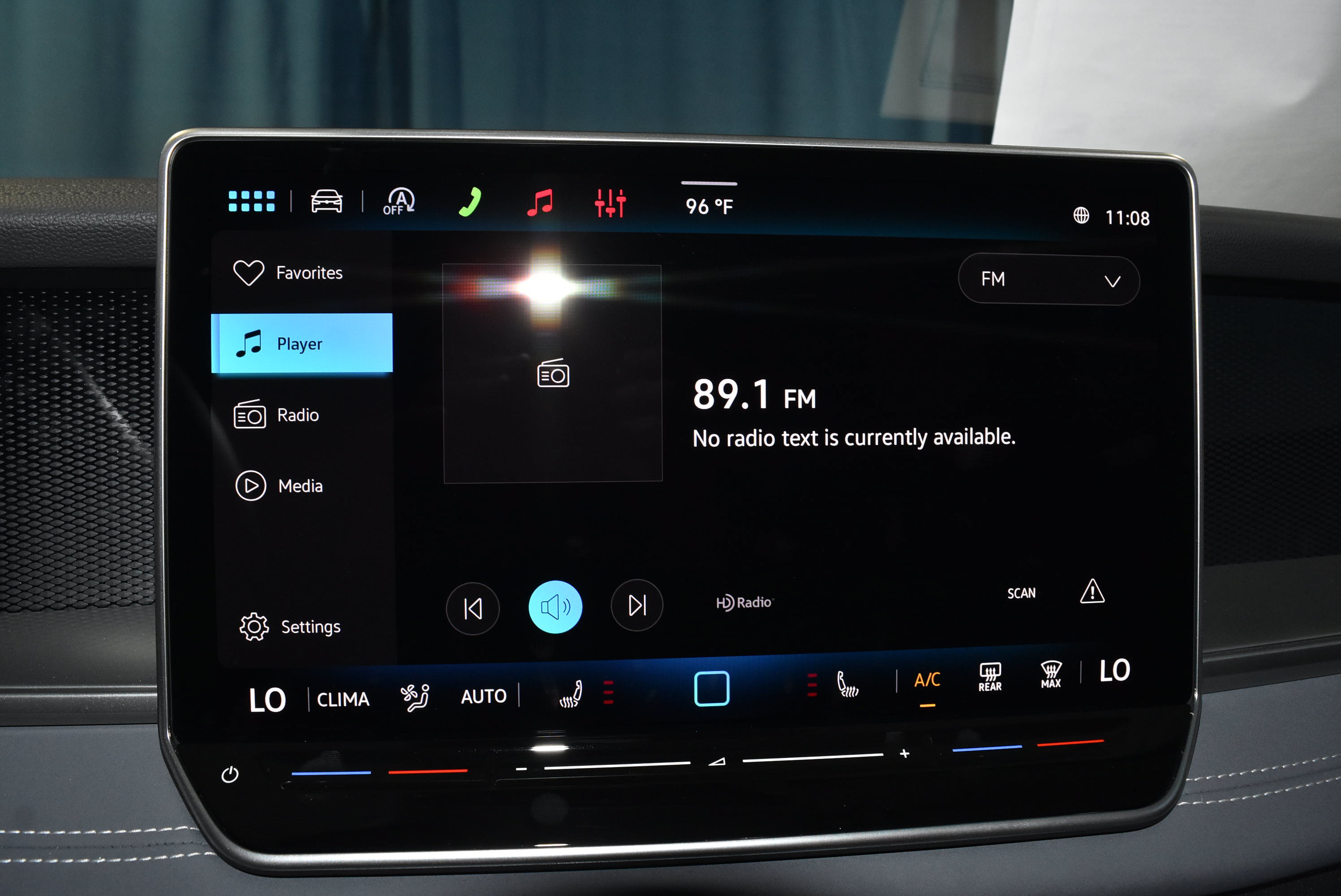New 2026 Volkswagen Tiguan SE AWD/4WD image 8