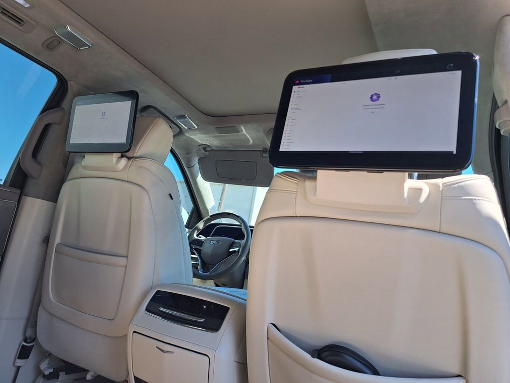 Certified 2023 Cadillac Escalade Premium Luxury Platinum w/ LPO, Radiant Package image 33