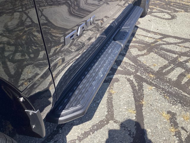 New 2026 RAM 1500 Express AWD/4WD image 16