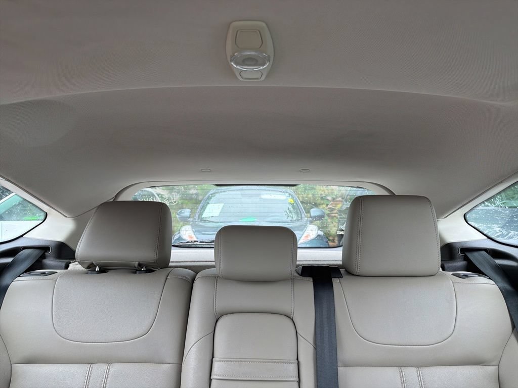 Used 2012 Ford Focus SEL FWD image 26