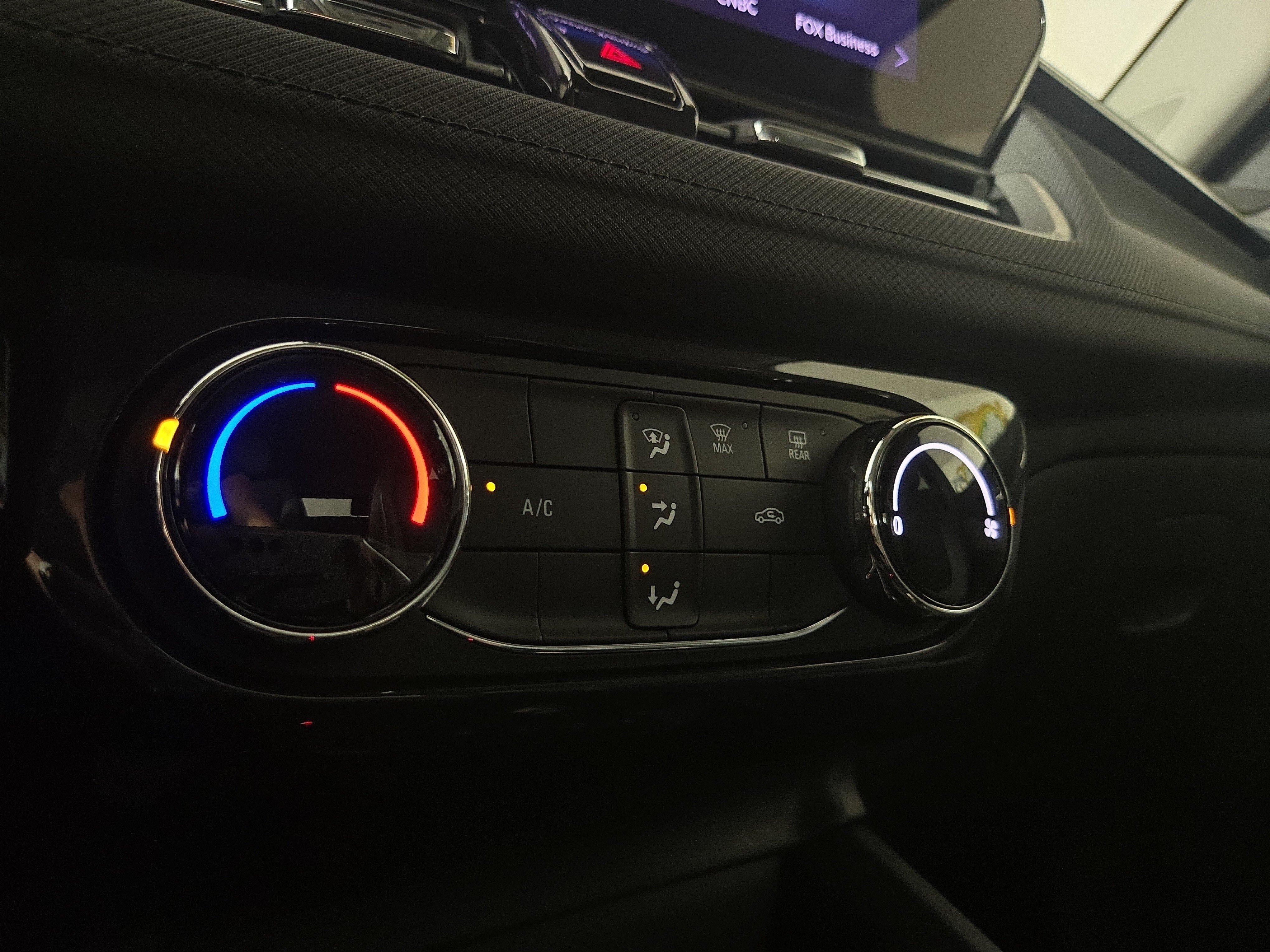 Certified 2025 Chevrolet TrailBlazer LT FWD image 26