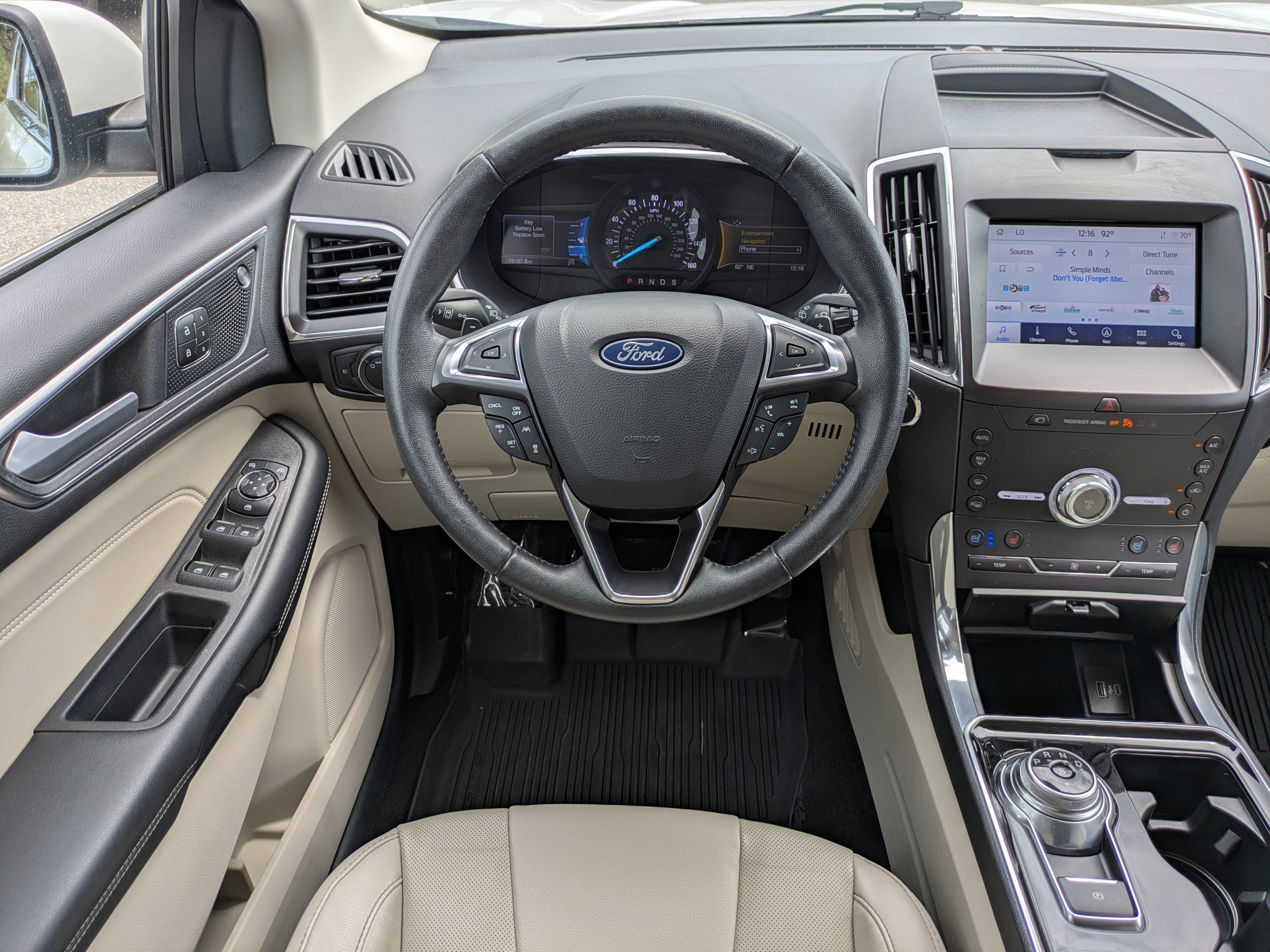 Used 2020 Ford Edge Titanium w/ Equipment Group 301A AWD/4WD image 19