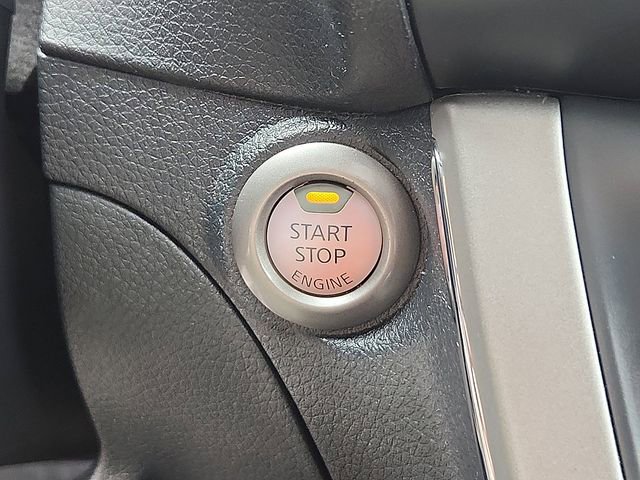 Used 2015 Nissan Sentra SV FWD image 18
