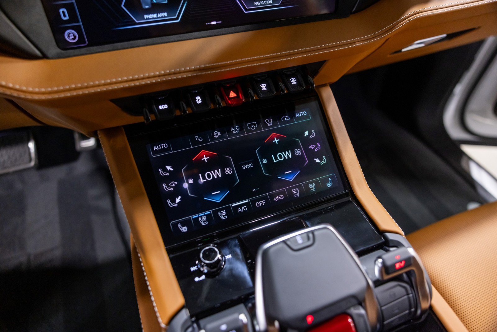 Used 2025 Lamborghini Urus SE image 43