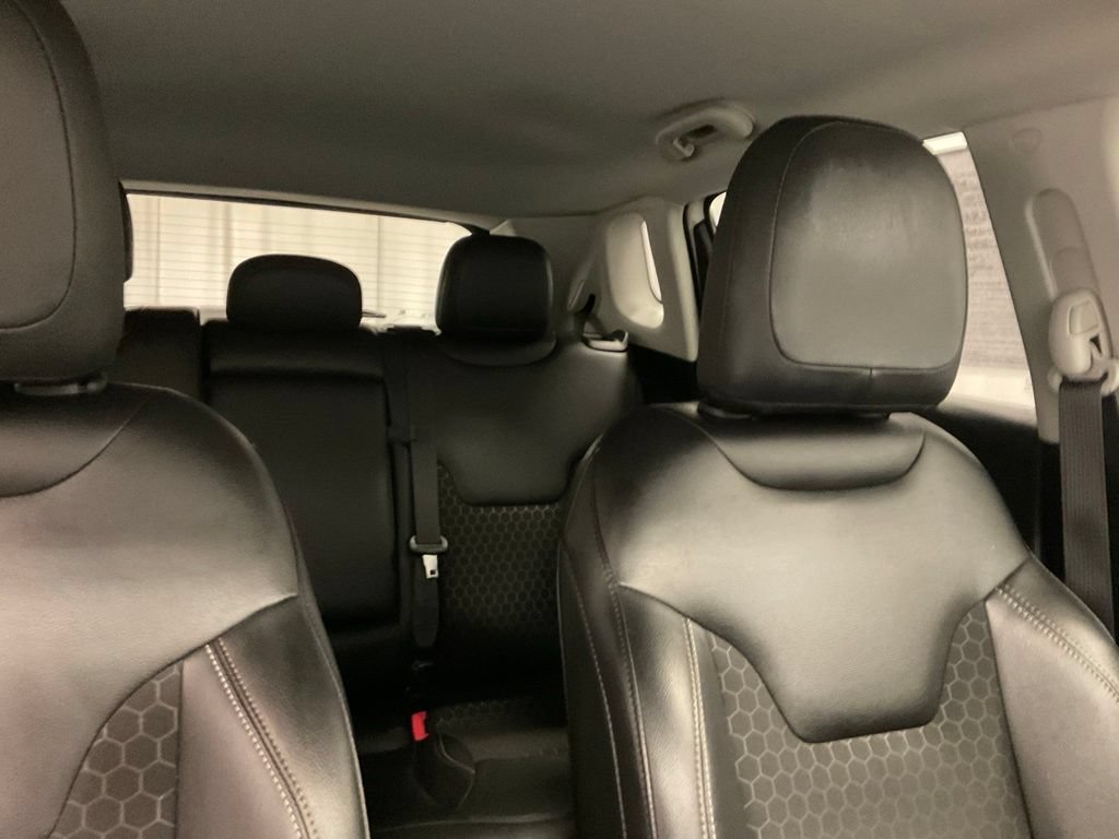 Used 2021 Jeep Compass Latitude AWD/4WD image 29