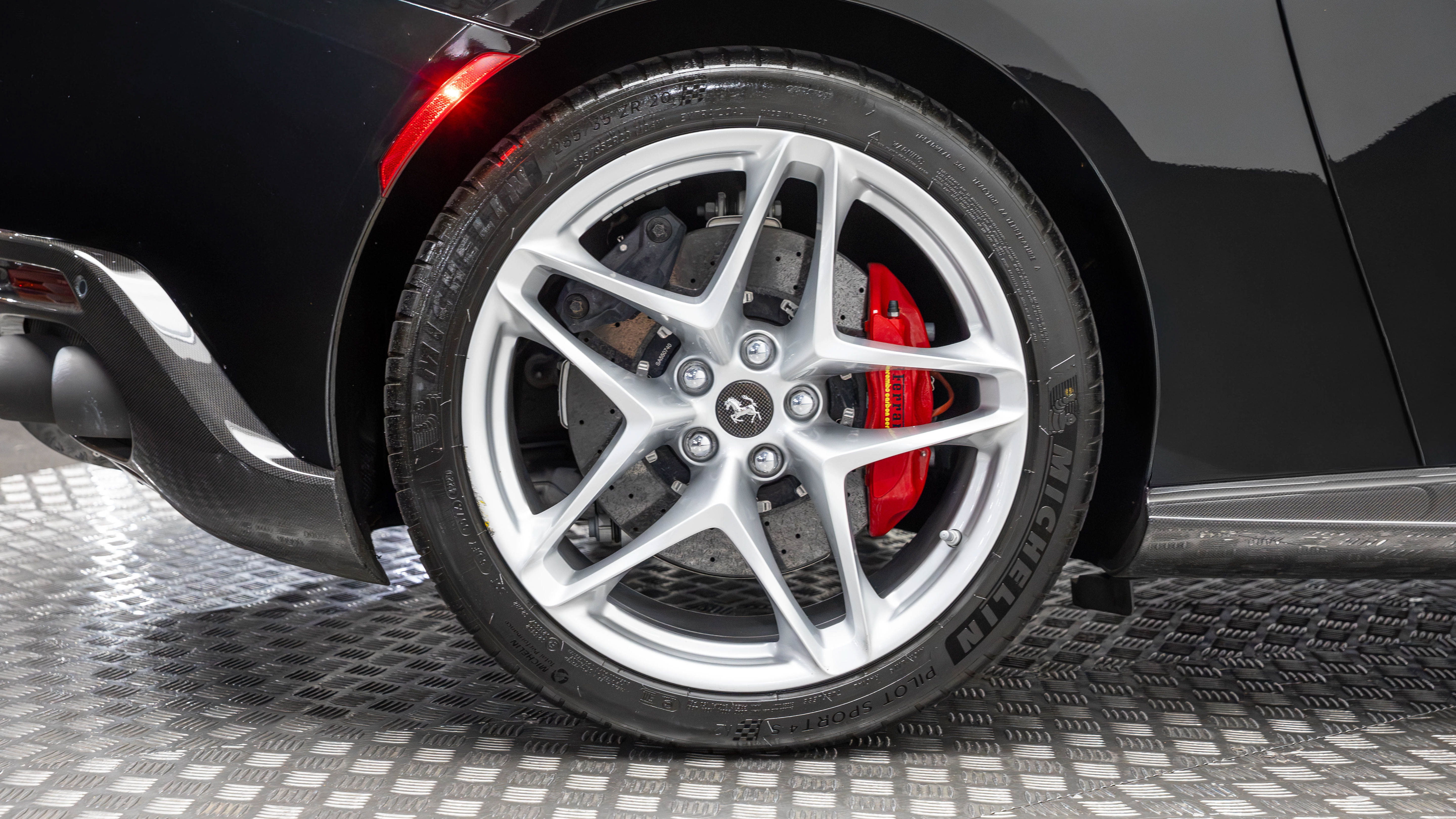 Used 2021 Ferrari Roma RWD image 41