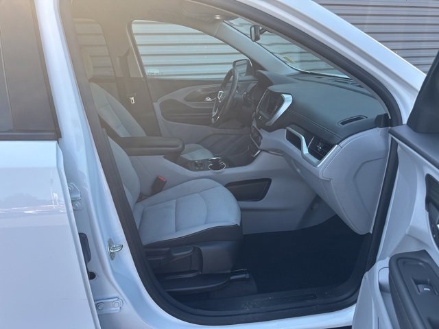Used 2023 GMC Terrain SLE w/ Driver Convenience Package image 37