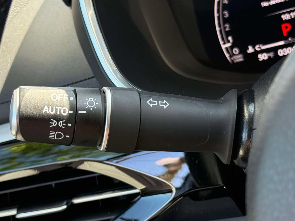 Certified 2025 Acura MDX w/ Technology Package AWD/4WD image 30