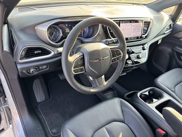 New 2026 Chrysler Pacifica Select image 21