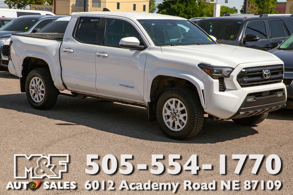Used 2025 Toyota Tacoma SR5 AWD/4WD image 1