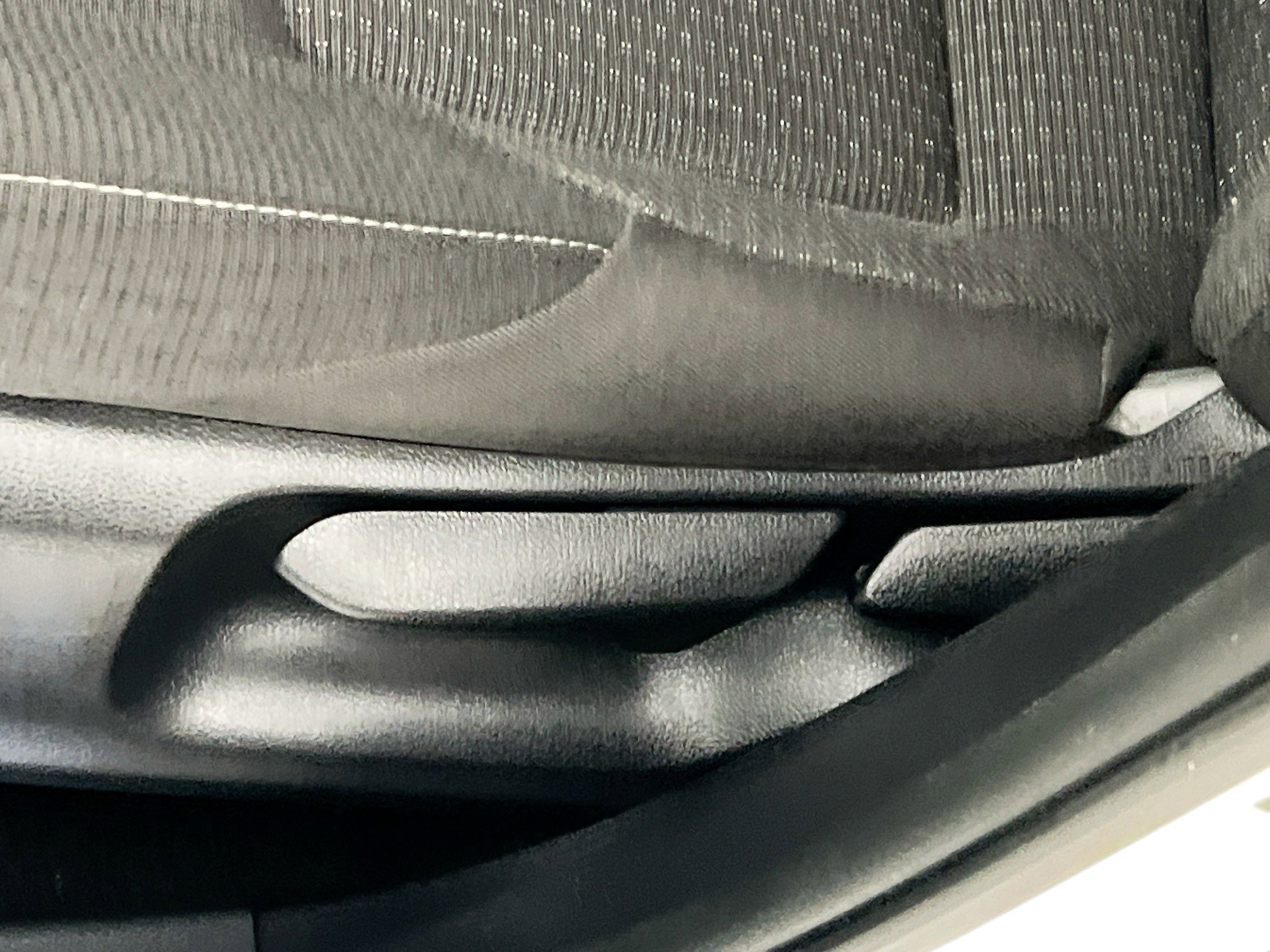 Used 2019 Toyota C-HR XLE image 15