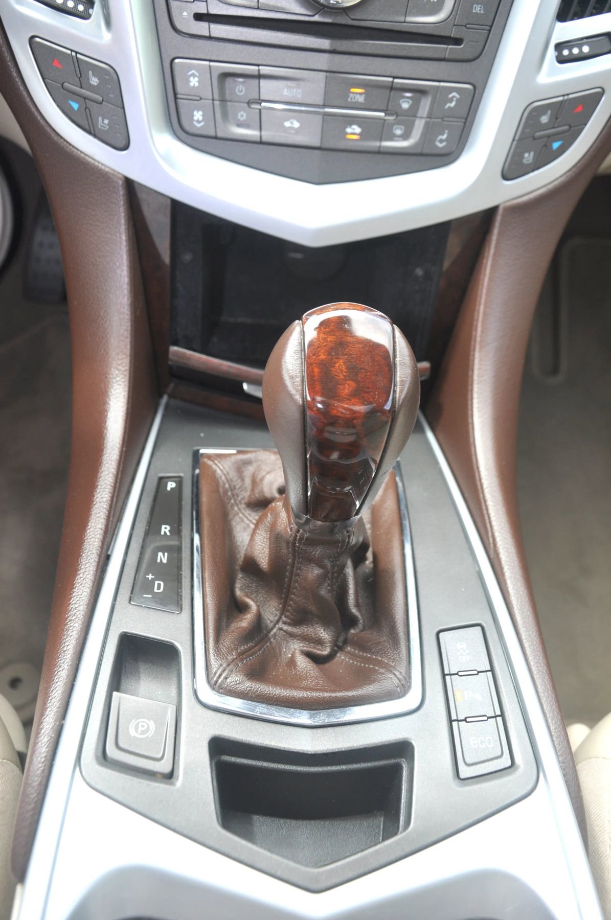 Used 2010 Cadillac SRX Premium image 31