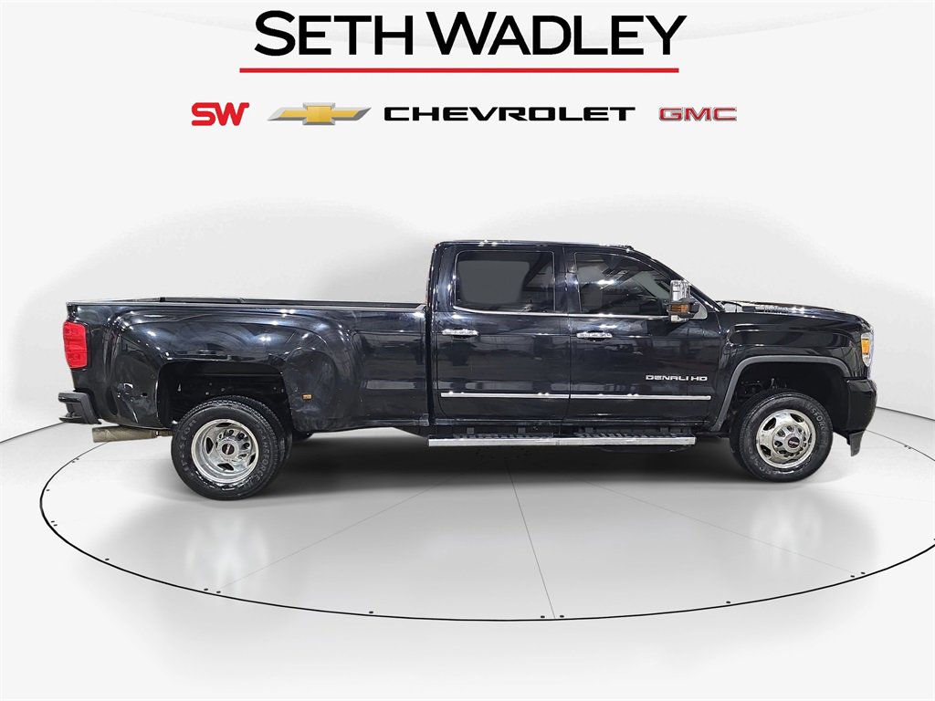 Used 2019 GMC Sierra 3500 Denali w/ Duramax Plus Package image 8