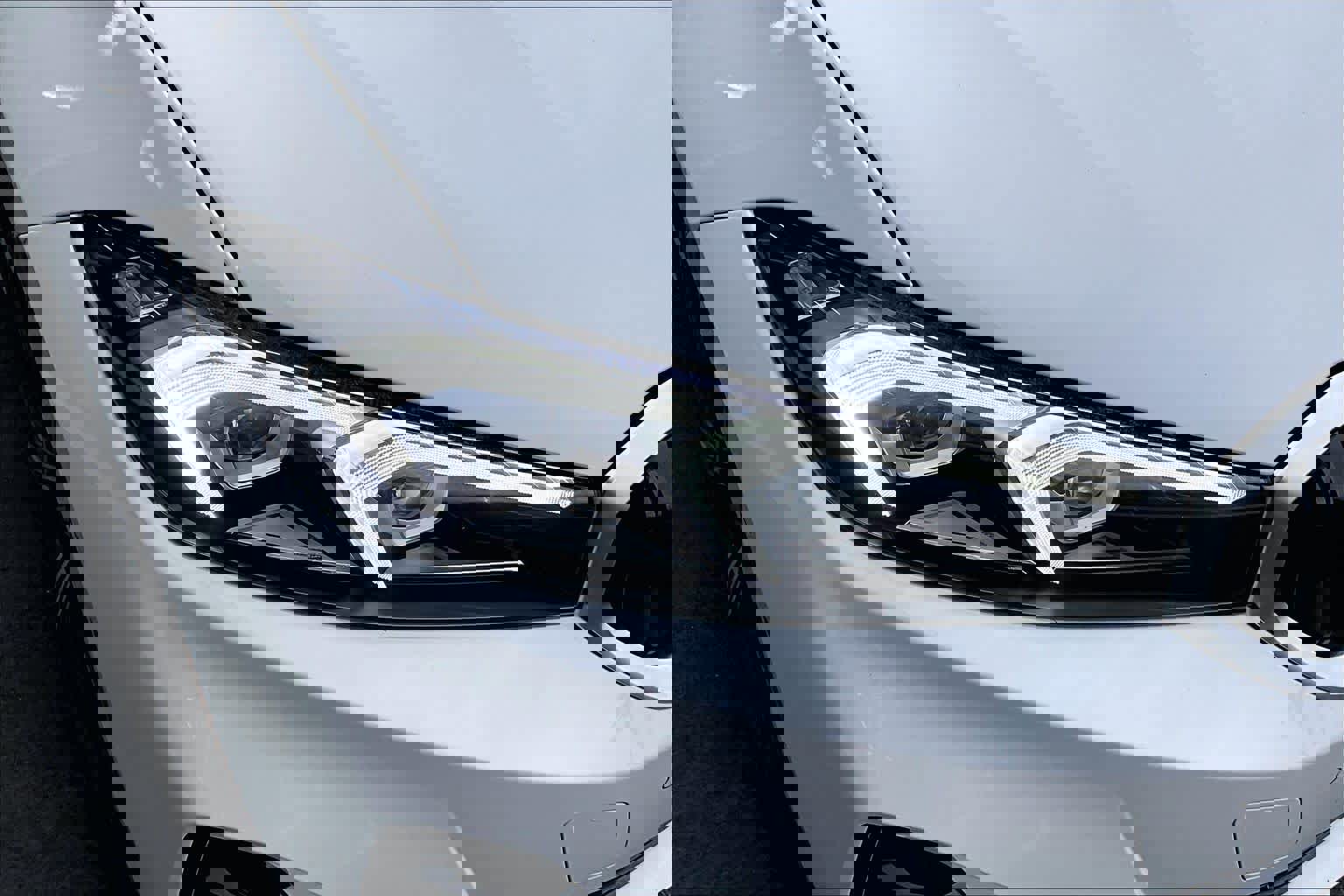 Certified 2024 BMW 330i Sedan w/ Premium Package image 26