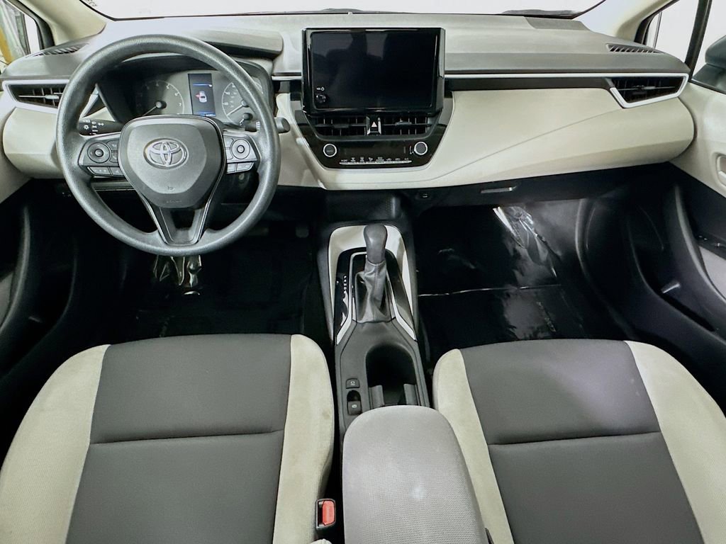 Used 2023 Toyota Corolla LE FWD image 16