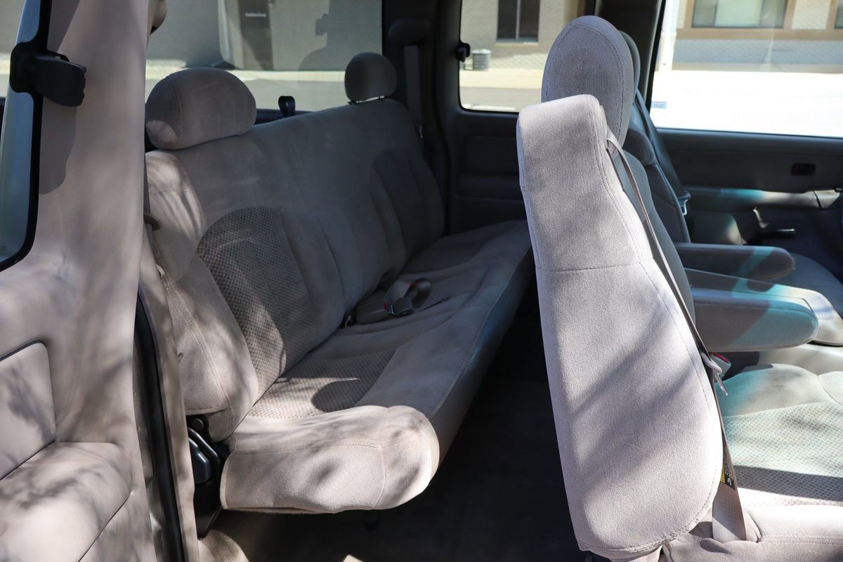 Used 2002 Chevrolet Silverado 1500 LS w/ Heavy Duty Suspension Pkg AWD/4WD image 21