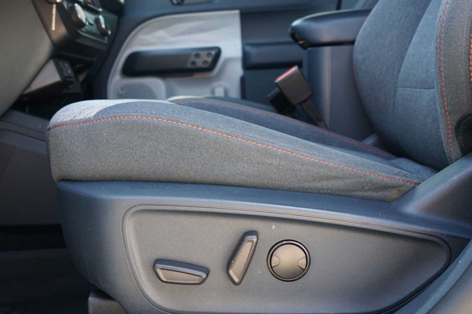 Used 2023 Ford Maverick XLT w/ XLT Luxury Package FWD image 19