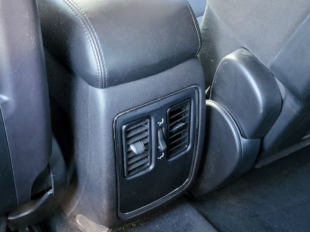 Used 2013 Dodge Durango SXT w/ Popular Equipment Group image 26