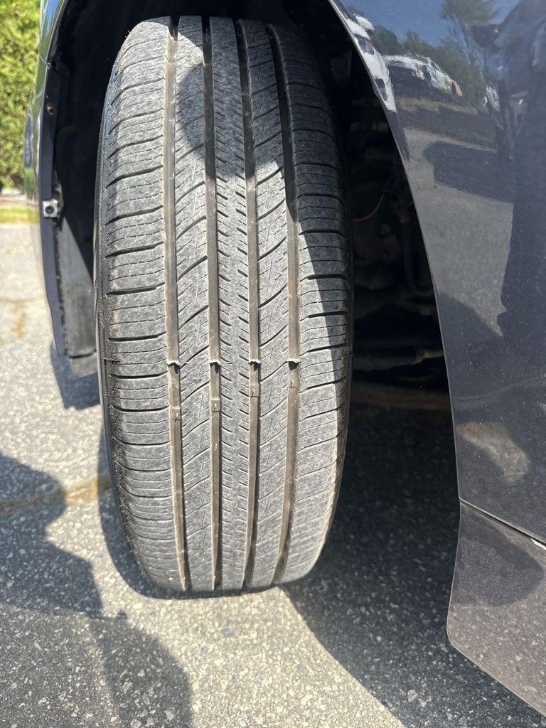 Used 2014 Toyota Prius Three FWD image 30