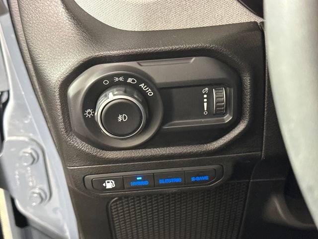 Used 2024 Jeep Wrangler Unlimited w/ Convenience Group image 19