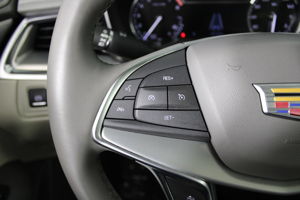 Used 2025 Cadillac XT5 Premium Luxury FWD image 24