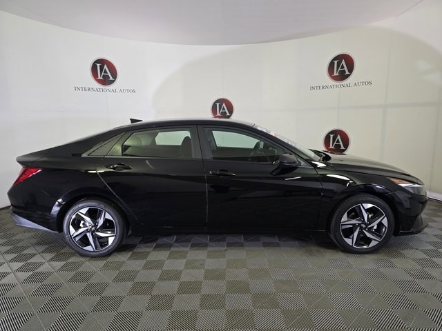 Certified 2023 Hyundai Elantra SEL w/ Convenience Package image 4
