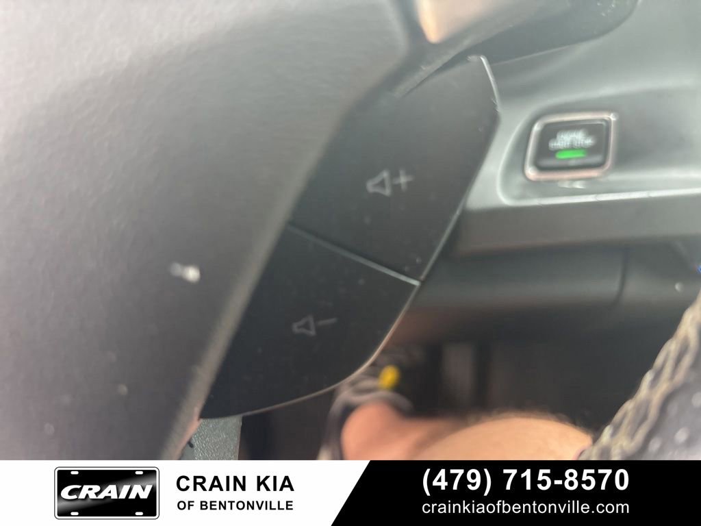 Used 2020 Chevrolet Camaro SS RWD image 28