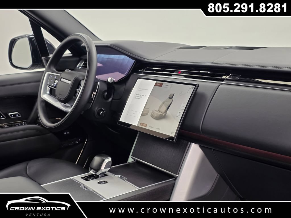 Used 2024 Land Rover Range Rover SV AWD/4WD image 12