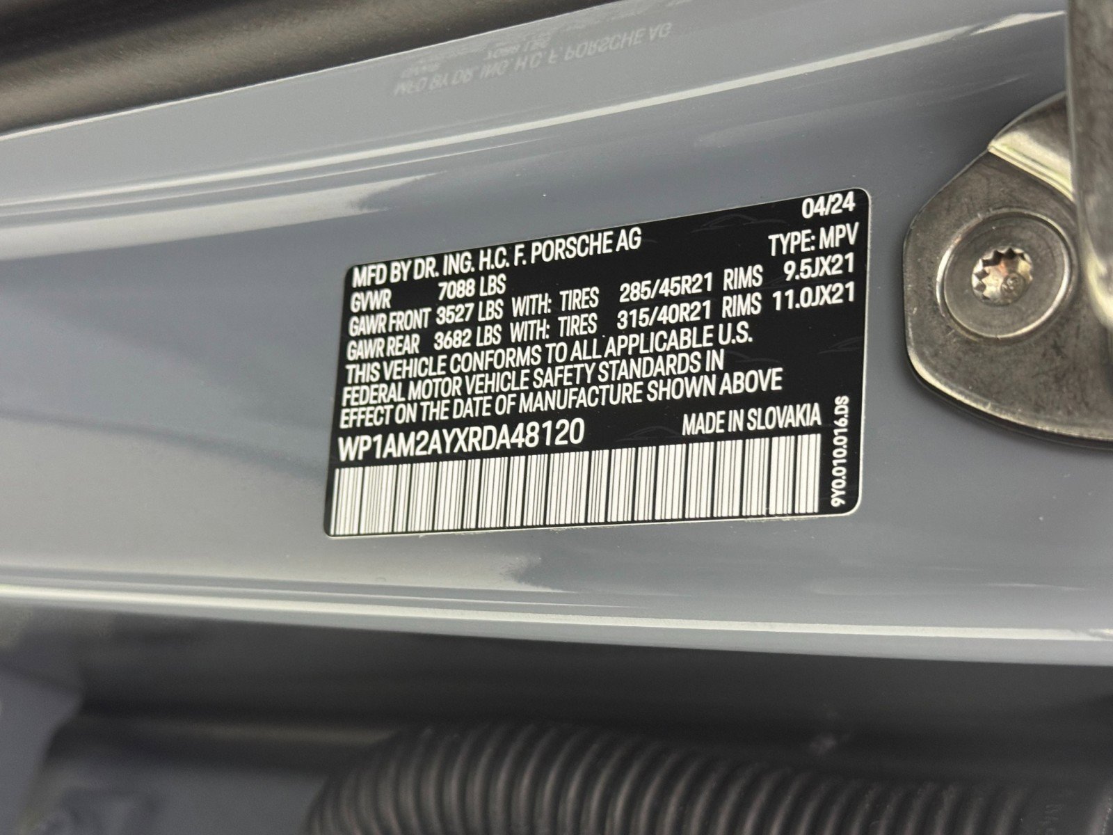 Used 2024 Porsche Cayenne Turbo AWD/4WD image 49