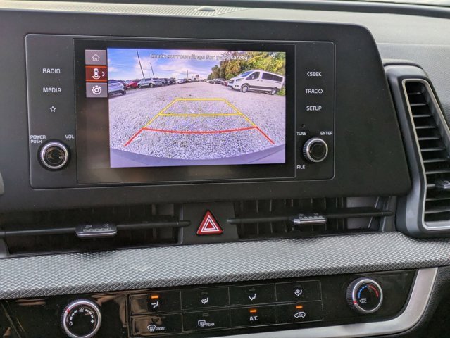 Used 2024 Kia Sportage LX image 9