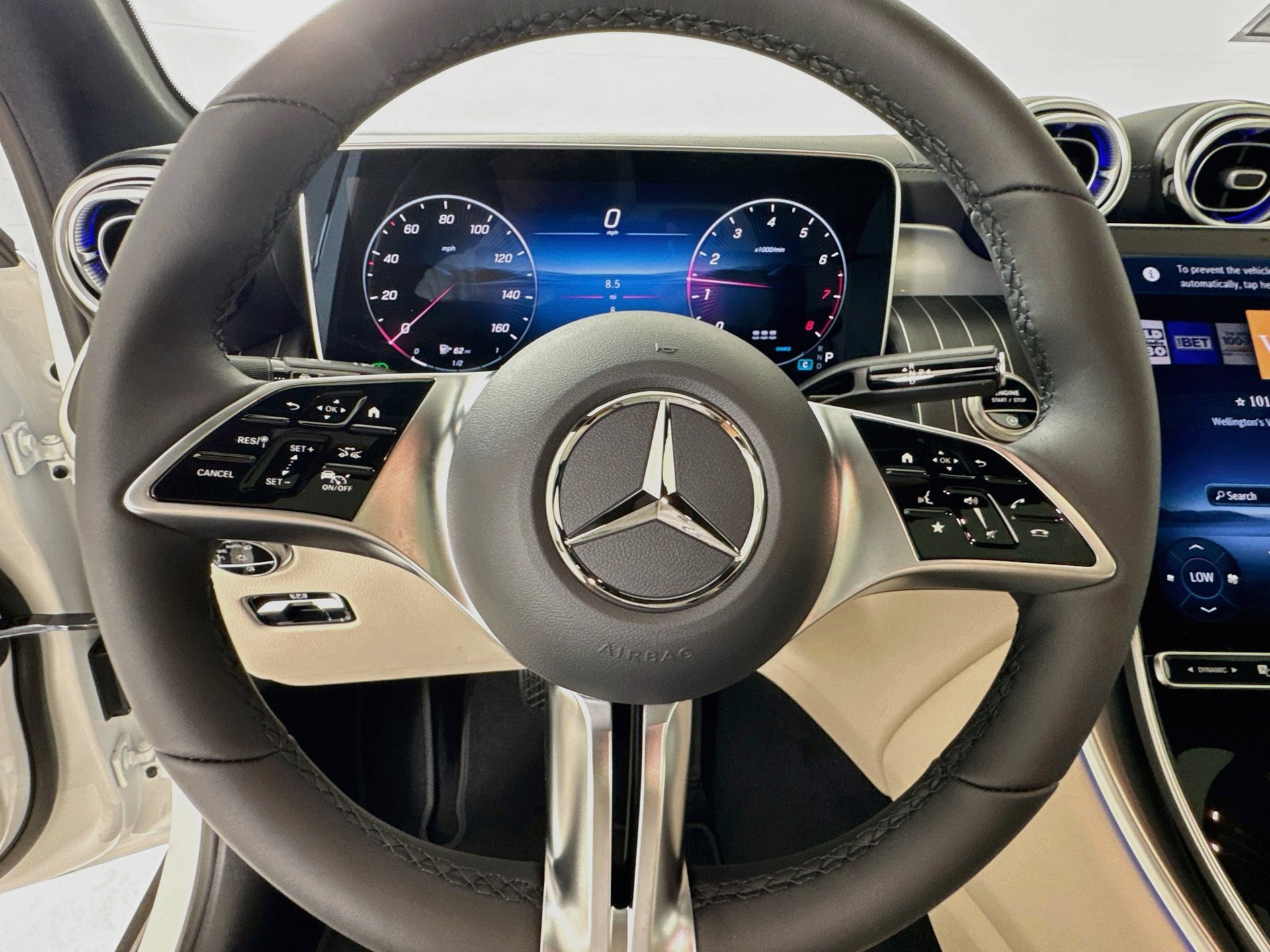 New 2027 Mercedes-Benz GLC 300 image 12
