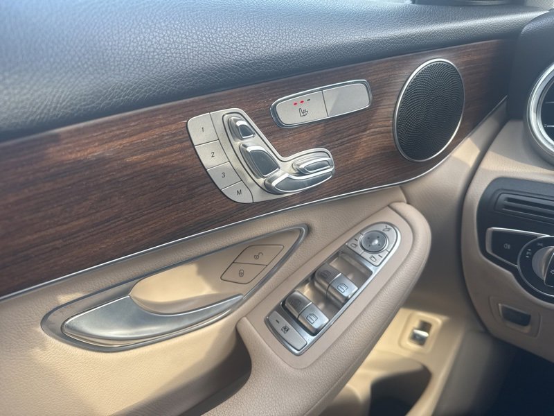 Used 2021 Mercedes-Benz GLC 300 GLC 300 image 13