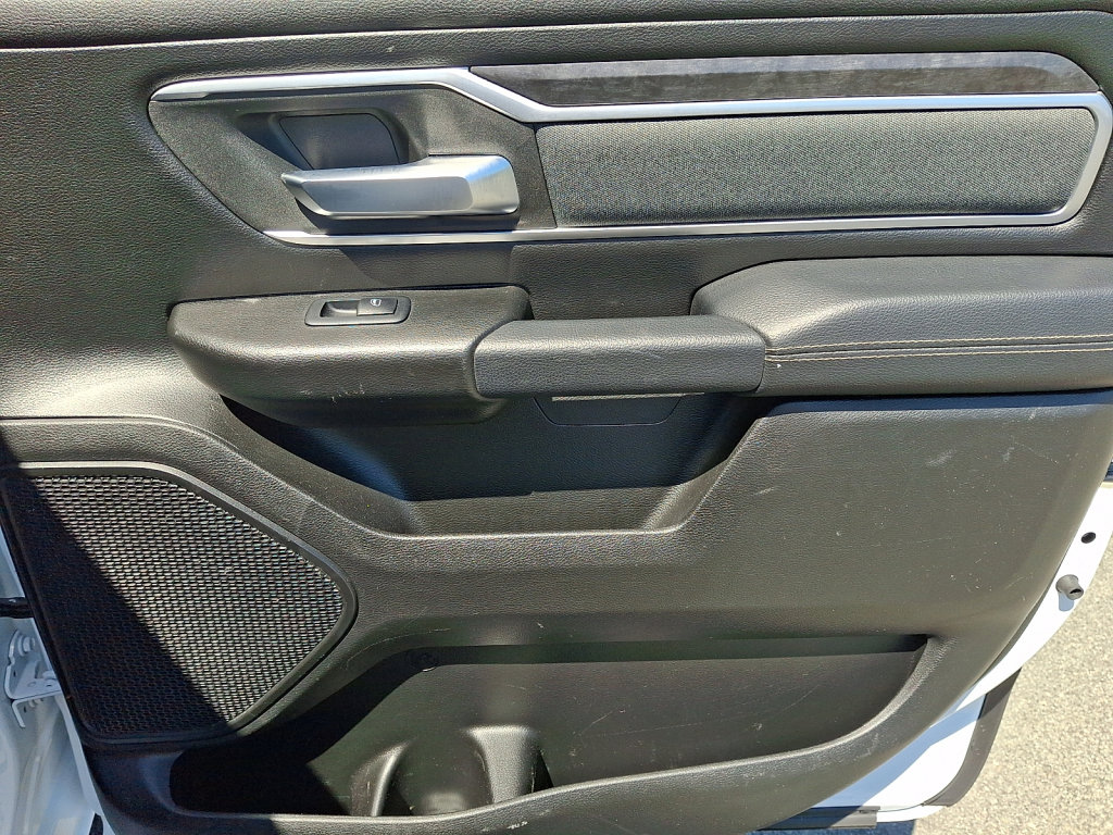 Used 2022 RAM 1500 Big Horn AWD/4WD image 14