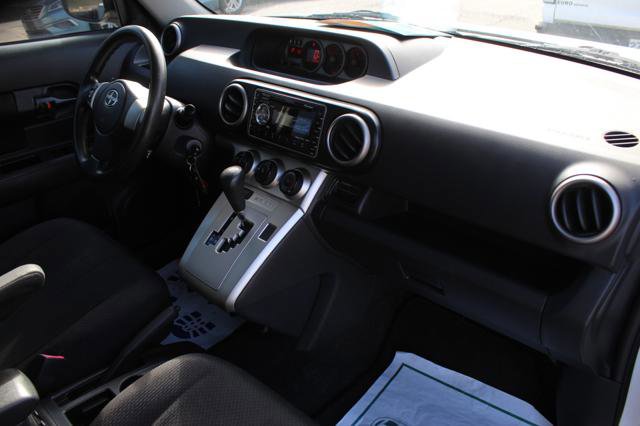 Used 2009 Scion xB Wagon image 24
