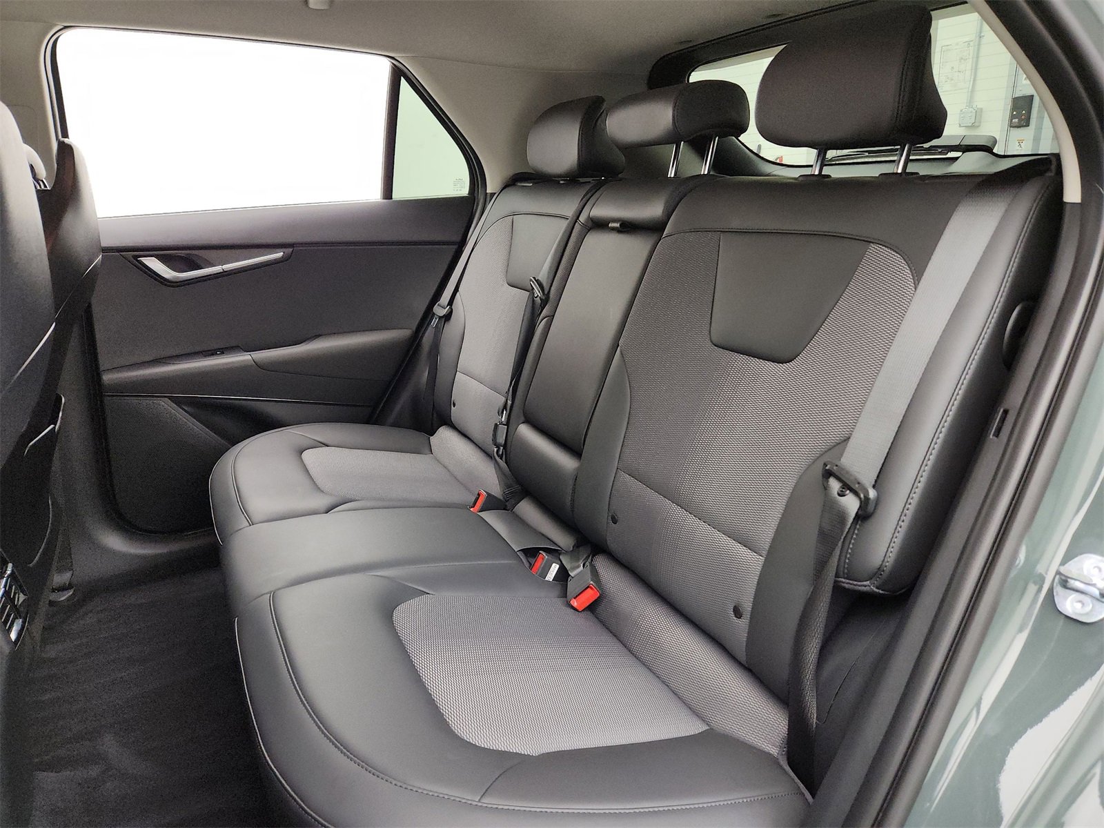 Certified 2025 Kia Niro Wind image 15