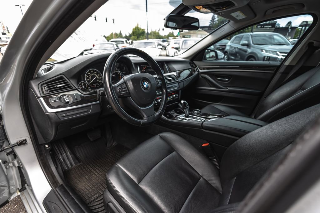 Used 2015 BMW 528i xDrive Sedan AWD/4WD image 17