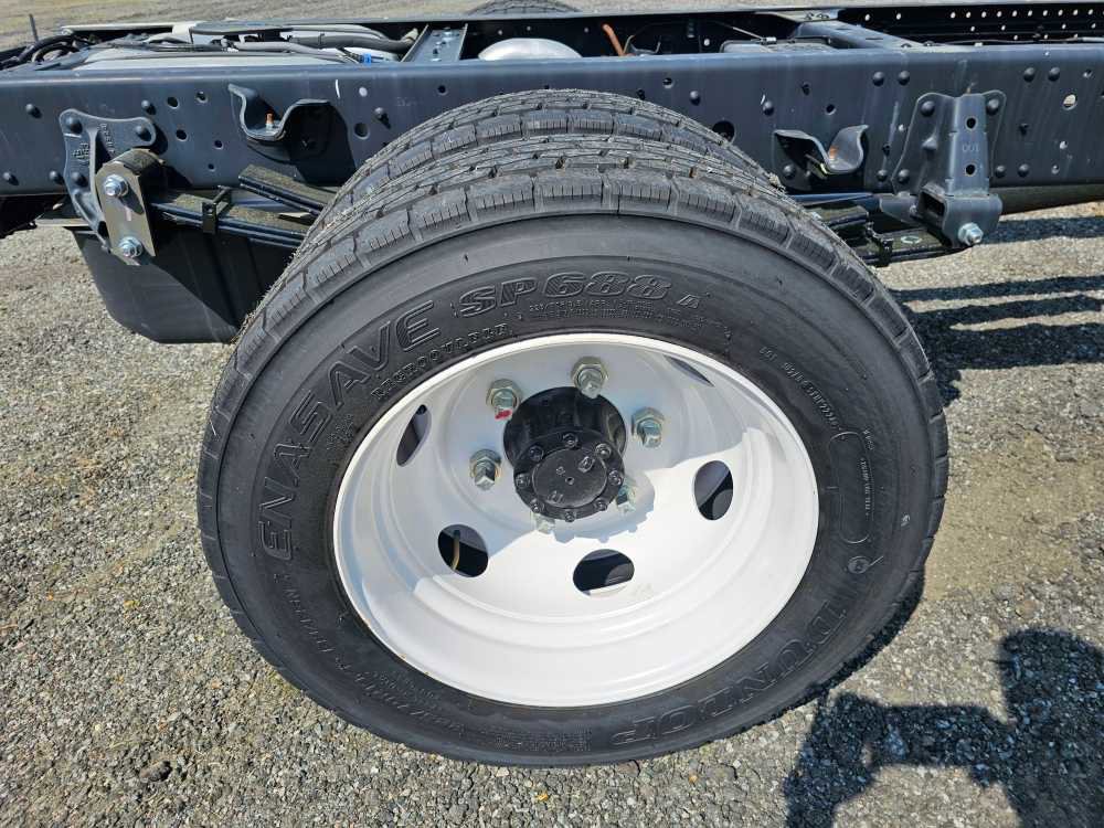 New 2025 Chevrolet Low Cab Forward RWD image 11