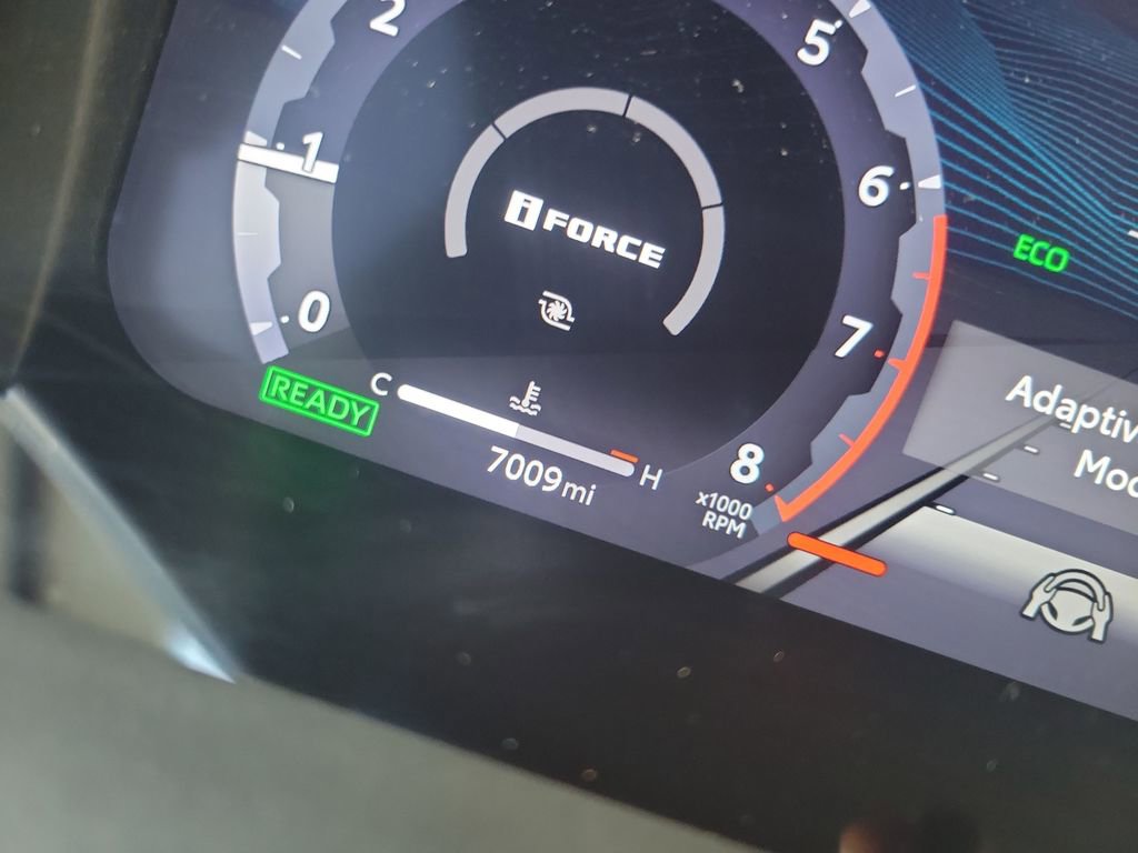 Certified 2025 Toyota Tacoma TRD Sport image 34