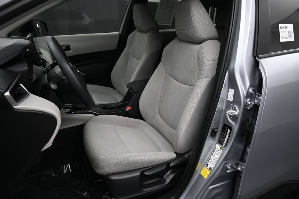 Used 2022 Toyota Corolla Cross L FWD image 15