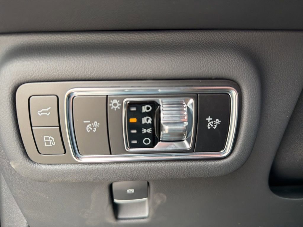 New 2026 Lincoln Nautilus Premier image 19