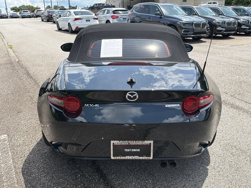 Used 2021 MAZDA MX-5 Miata Grand Touring RWD image 6